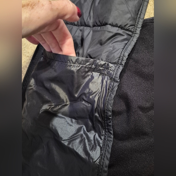 Baleaf Women's Black Lightweight Warm Puffer Vest Lightweight L Like New! - Picture 12 of 16